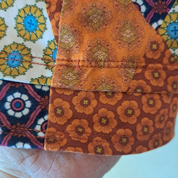 Cato Faux Patchwork Pleated Puff Sleeve Top sz M - Picture 7 of 11